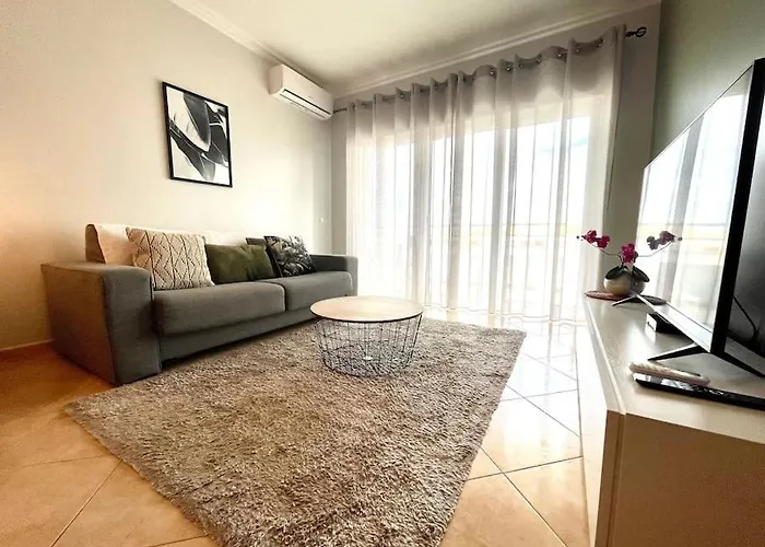 Casa Canico Pool & Barbecue Near Da Rocha 公寓